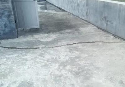 溆浦楼顶漏水维修公司分享下如何解决卫生间隐蔽部位漏水的问题?